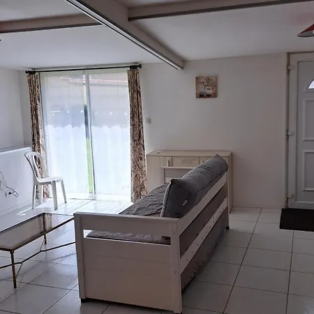 Daire Maison Prive Jardin 6 Personnes